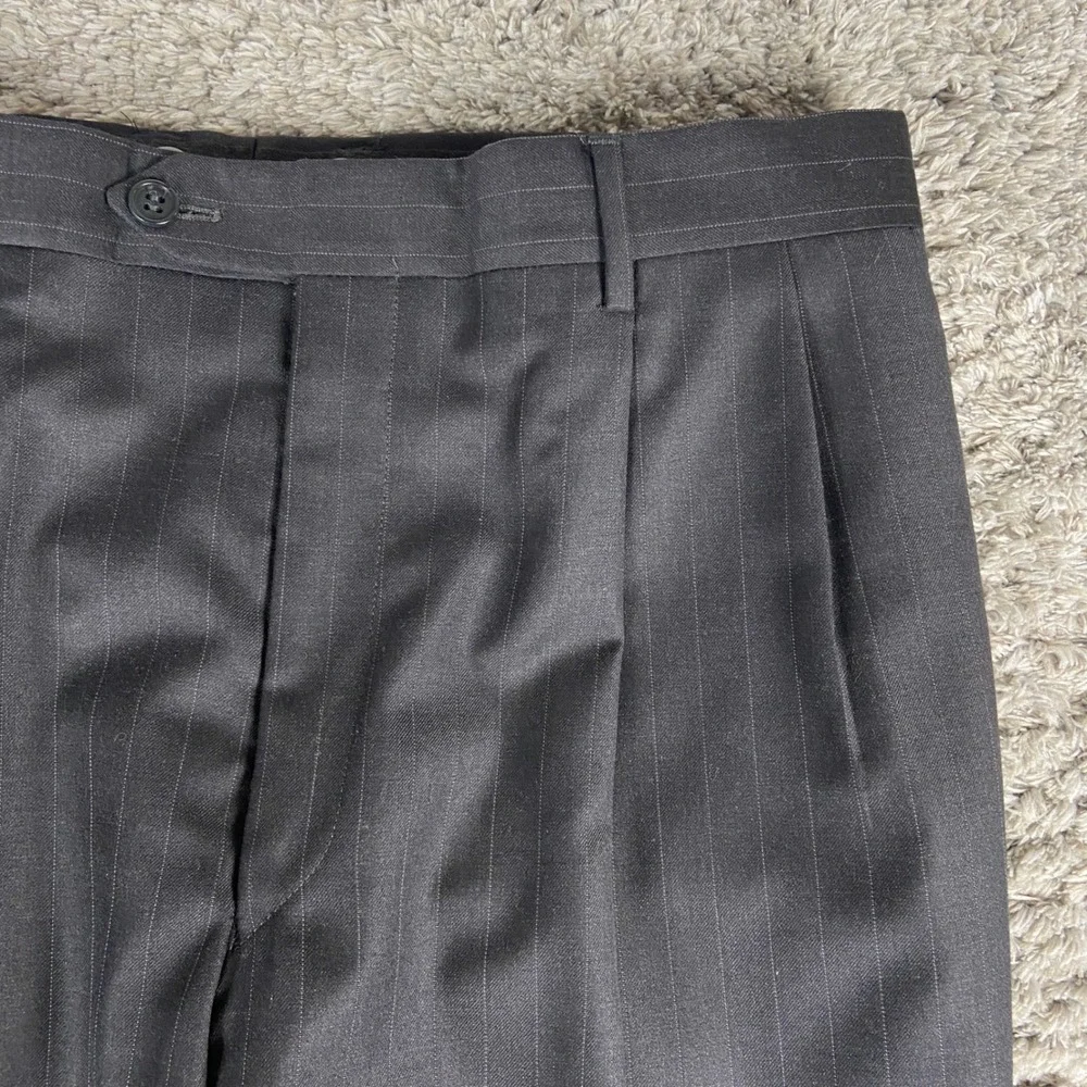 Jos A Bank 2 Piece Suit Men 41R Blazer 35x31 Pant Pinstripe Signature Gold Wool